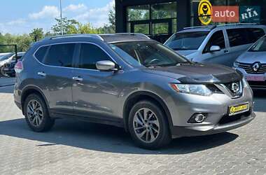 Внедорожник / Кроссовер Nissan Rogue 2016 в Черновцах