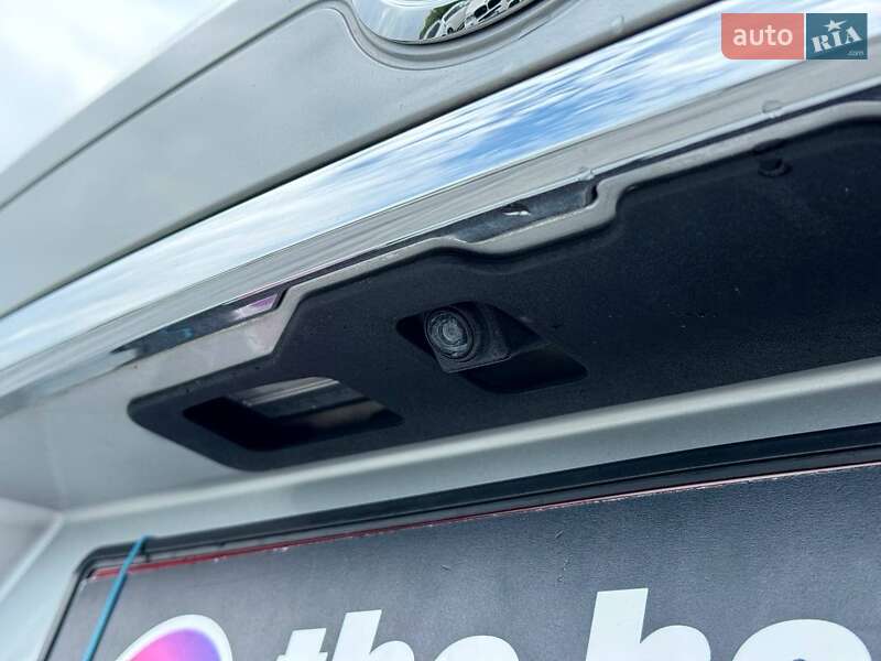 Внедорожник / Кроссовер Nissan Rogue 2019 в Ровно
