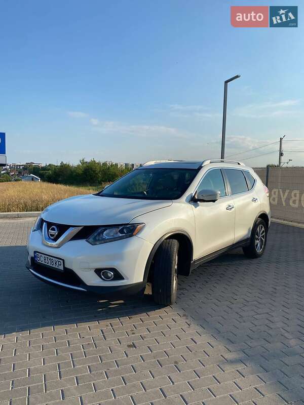 Внедорожник / Кроссовер Nissan Rogue 2015 в Львове