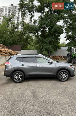 Внедорожник / Кроссовер Nissan Rogue 2015 в 