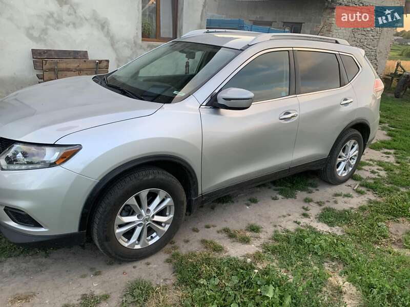 Позашляховик / Кросовер Nissan Rogue 2016 в Дубні