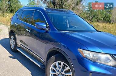 Позашляховик / Кросовер Nissan Rogue 2017 в Дніпрі