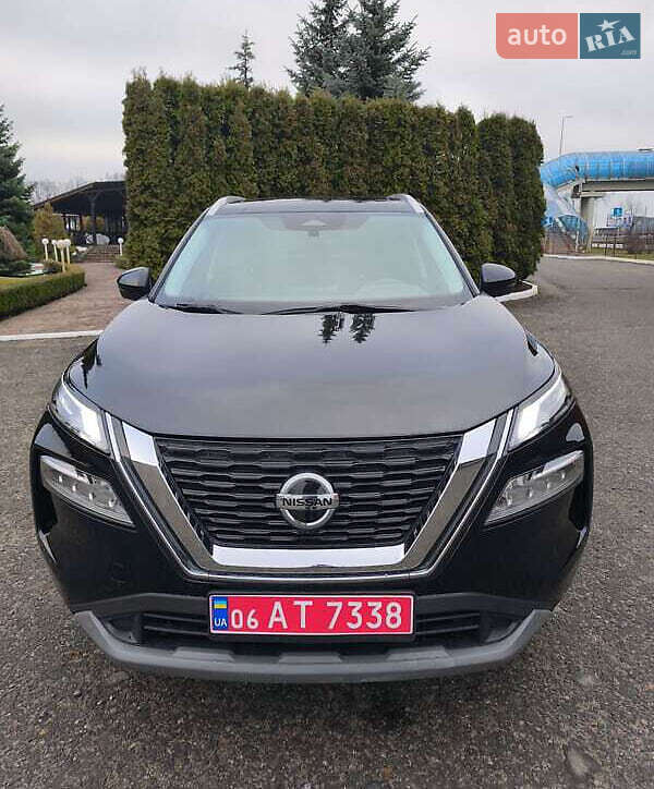Внедорожник / Кроссовер Nissan Rogue 2021 в Виннице