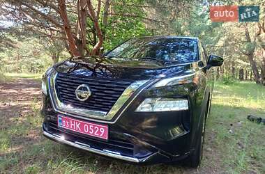 Внедорожник / Кроссовер Nissan Rogue 2021 в Ровно