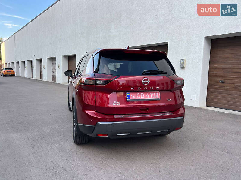 Внедорожник / Кроссовер Nissan Rogue 2024 в Киеве
