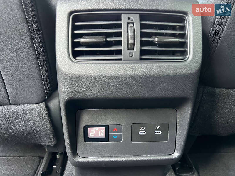 Внедорожник / Кроссовер Nissan Rogue 2024 в Киеве