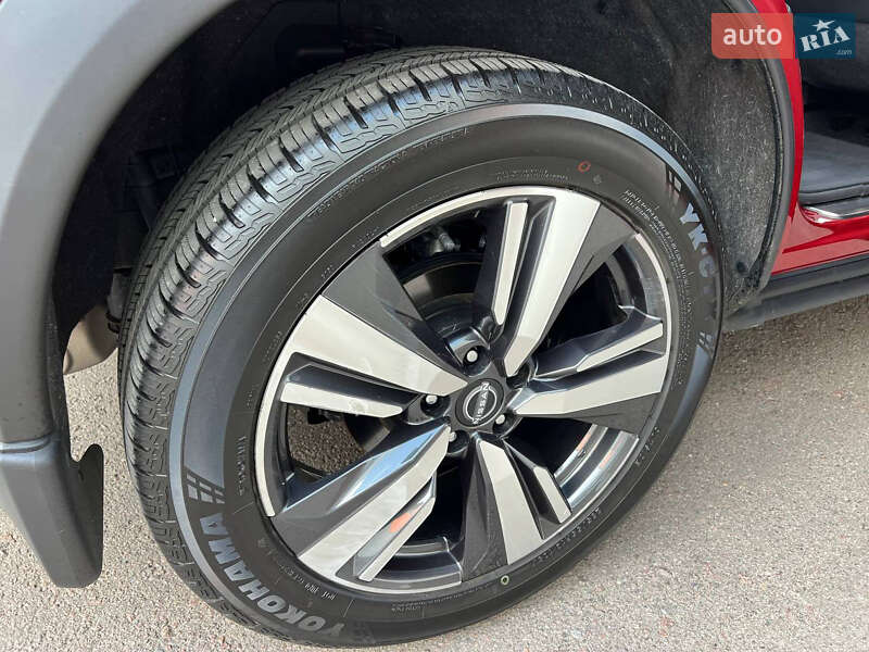 Внедорожник / Кроссовер Nissan Rogue 2024 в Киеве