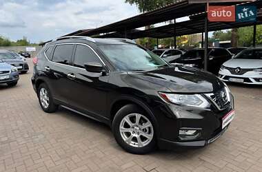 Внедорожник / Кроссовер Nissan Rogue 2017 в Кривом Роге