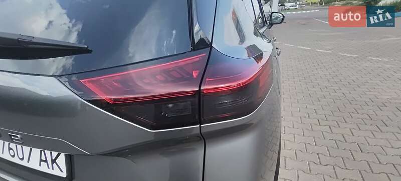 Внедорожник / Кроссовер Nissan Rogue 2021 в Одессе