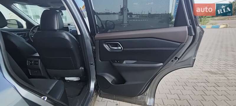 Внедорожник / Кроссовер Nissan Rogue 2021 в Одессе