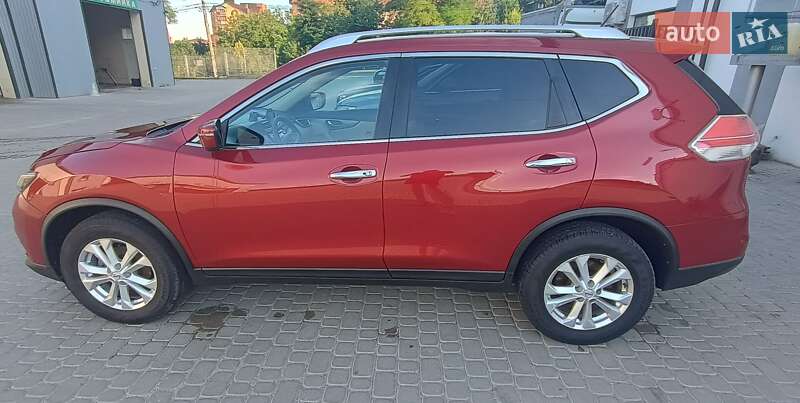 Позашляховик / Кросовер Nissan Rogue 2016 в Чорткові