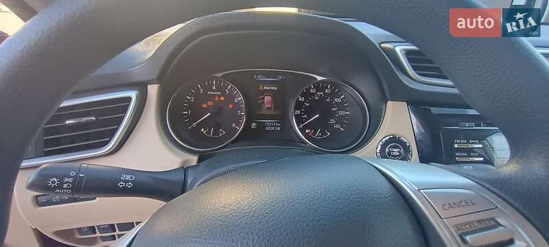 Позашляховик / Кросовер Nissan Rogue 2016 в Чорткові