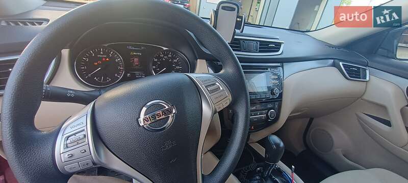 Позашляховик / Кросовер Nissan Rogue 2016 в Чорткові