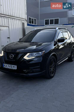 Внедорожник / Кроссовер Nissan Rogue 2018 в Киеве