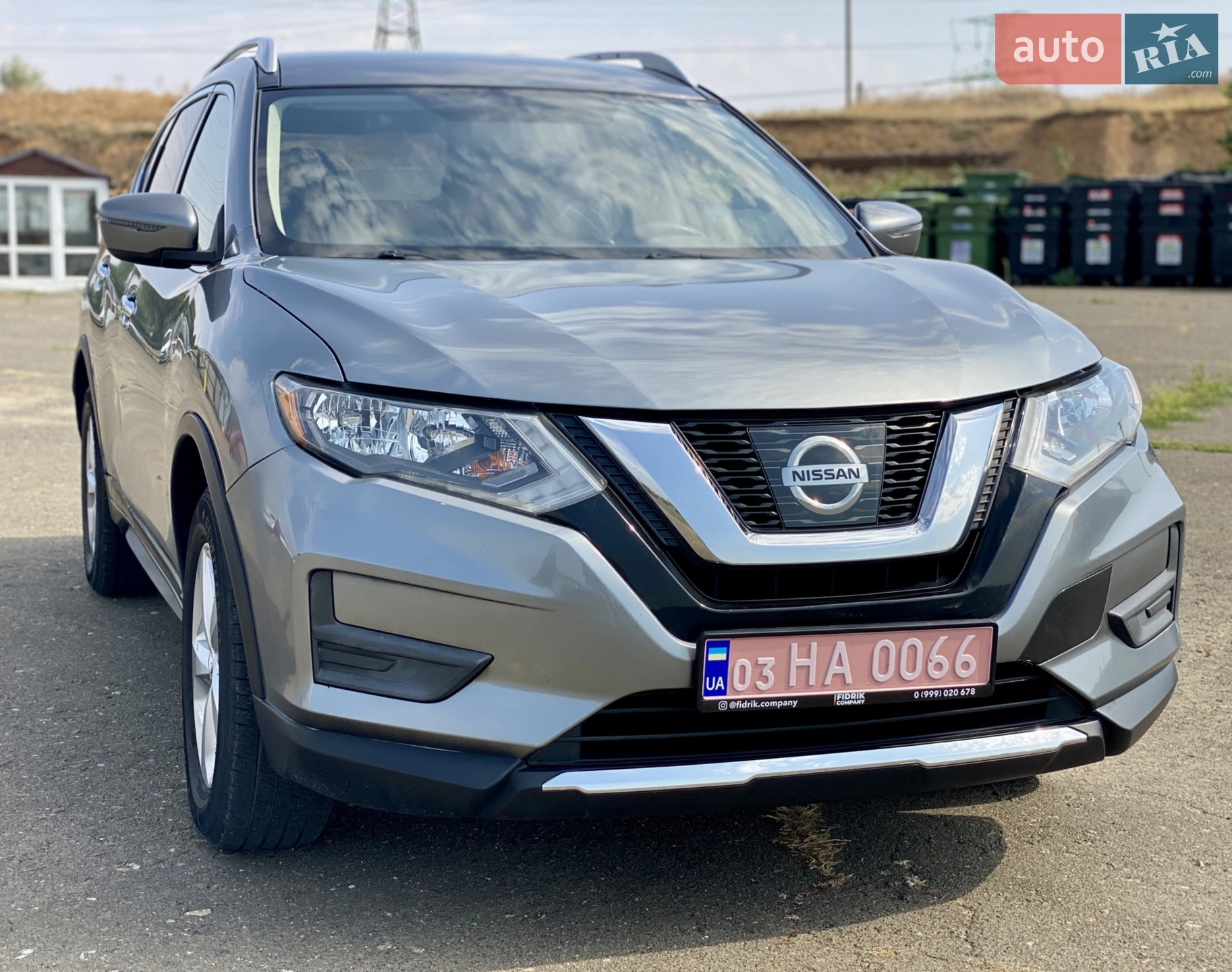 2017 Nissan Rogue - фото 1