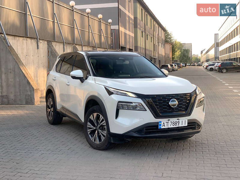 Внедорожник / Кроссовер Nissan Rogue 2020 в Ивано-Франковске