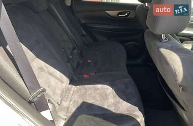 Внедорожник / Кроссовер Nissan Rogue 2015 в 