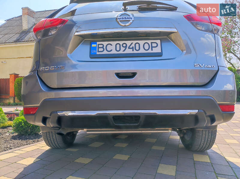 Внедорожник / Кроссовер Nissan Rogue 2018 в Жидачове