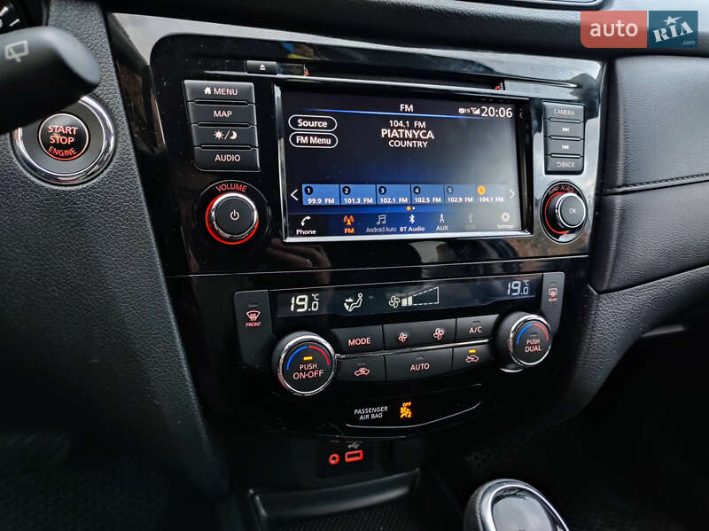 Внедорожник / Кроссовер Nissan Rogue 2018 в Жидачове