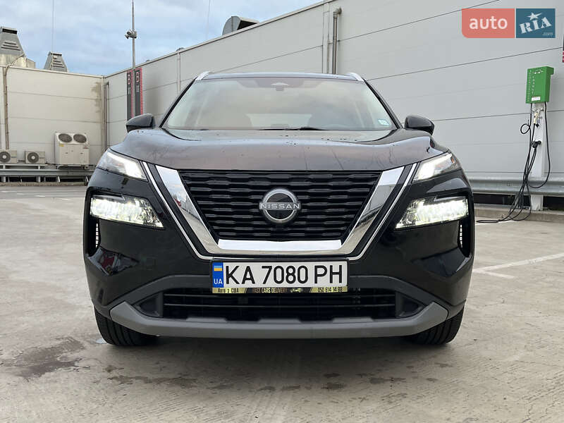Позашляховик / Кросовер Nissan Rogue 2023 в Києві