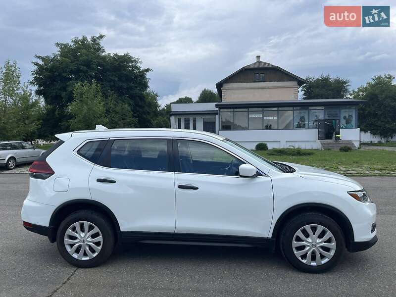 Внедорожник / Кроссовер Nissan Rogue 2018 в Галиче