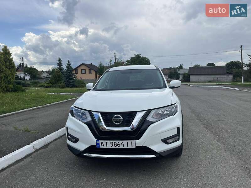 Внедорожник / Кроссовер Nissan Rogue 2018 в Галиче