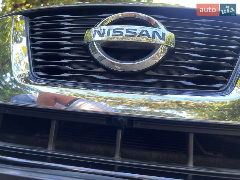 Внедорожник / Кроссовер Nissan Rogue 2017 в Мукачево