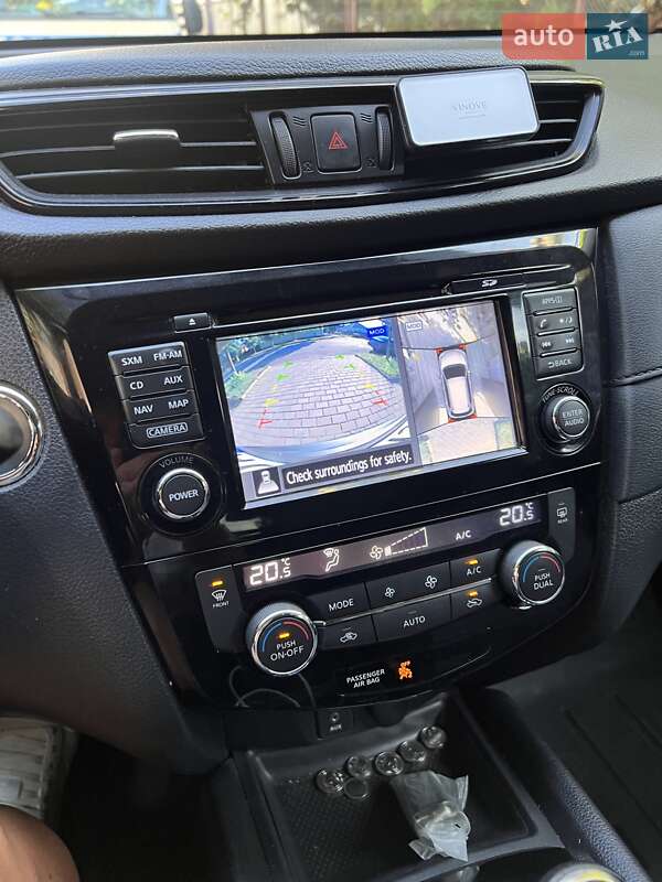 Внедорожник / Кроссовер Nissan Rogue 2017 в Мукачево