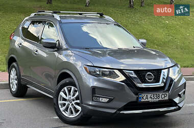 Внедорожник / Кроссовер Nissan Rogue 2017 в Киеве