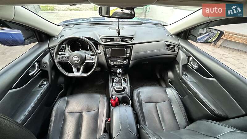 Внедорожник / Кроссовер Nissan Rogue 2018 в Киеве