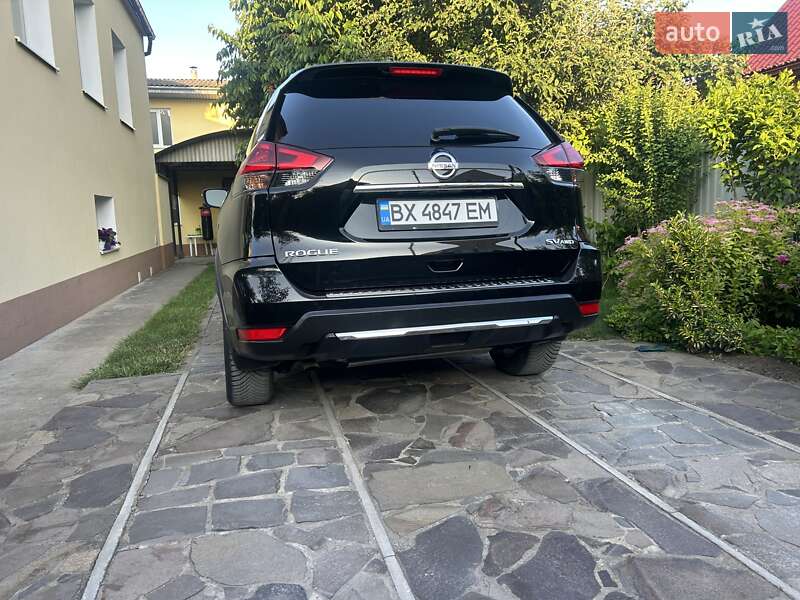 Внедорожник / Кроссовер Nissan Rogue 2018 в Каменец-Подольском
