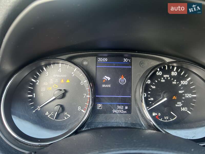 Внедорожник / Кроссовер Nissan Rogue 2018 в Каменец-Подольском