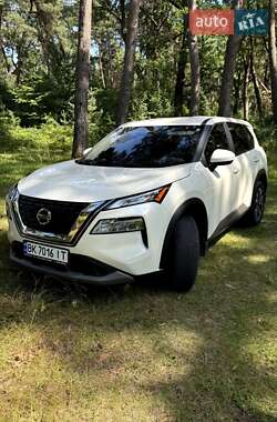 Позашляховик / Кросовер Nissan Rogue 2023 в Києві