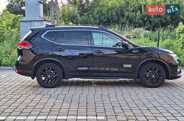 Внедорожник / Кроссовер Nissan Rogue 2016 в Горохове