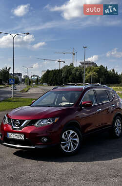 Позашляховик / Кросовер Nissan Rogue 2015 в Львові