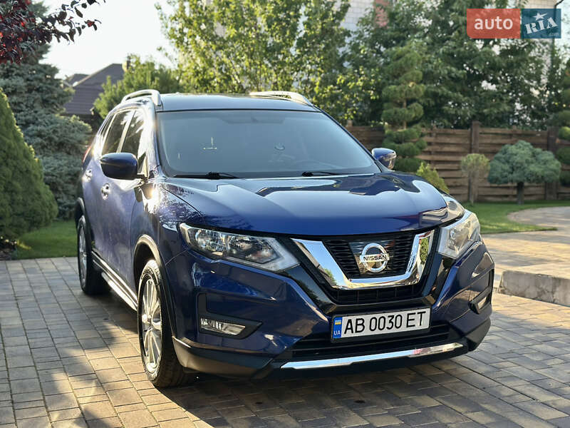 Внедорожник / Кроссовер Nissan Rogue 2017 в Виннице