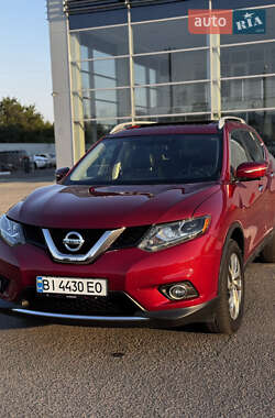 Внедорожник / Кроссовер Nissan Rogue 2015 в 