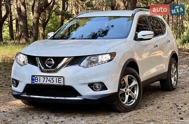 Позашляховик / Кросовер Nissan Rogue 2015 в Горішніх Плавнях