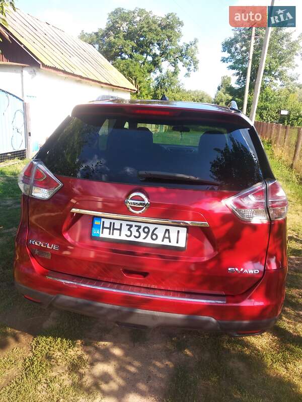 Позашляховик / Кросовер Nissan Rogue 2016 в Кам'янці