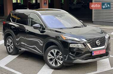 Внедорожник / Кроссовер Nissan Rogue 2021 в Киеве