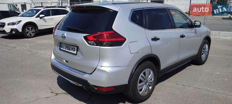 Внедорожник / Кроссовер Nissan Rogue 2016 в Киеве