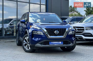 Внедорожник / Кроссовер Nissan Rogue 2021 в Нововолынске