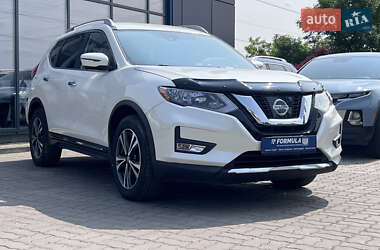 Внедорожник / Кроссовер Nissan Rogue 2017 в 