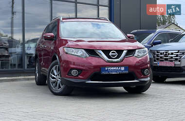 Позашляховик / Кросовер Nissan Rogue 2014 в Нововолинську