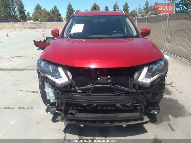 Внедорожник / Кроссовер Nissan Rogue 2017 в Харькове