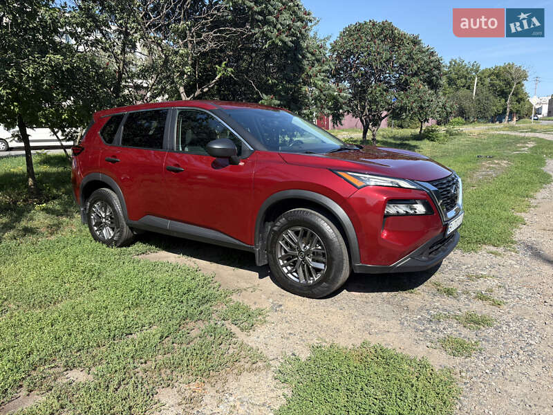 Внедорожник / Кроссовер Nissan Rogue 2021 в Полтаве