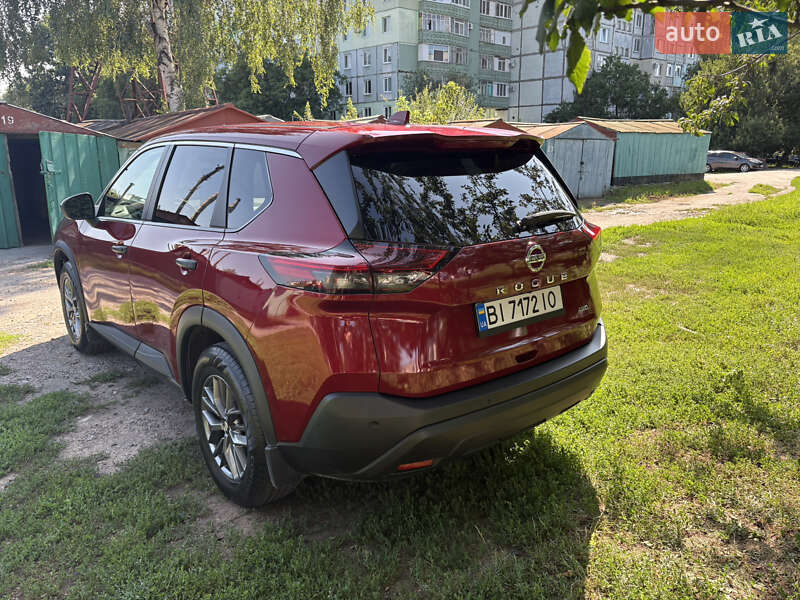 Внедорожник / Кроссовер Nissan Rogue 2021 в Полтаве