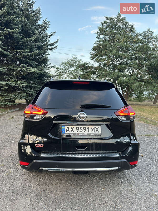 Внедорожник / Кроссовер Nissan Rogue 2018 в Харькове