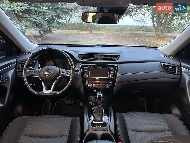 Внедорожник / Кроссовер Nissan Rogue 2018 в Харькове