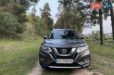 Внедорожник / Кроссовер Nissan Rogue 2016 в Киеве